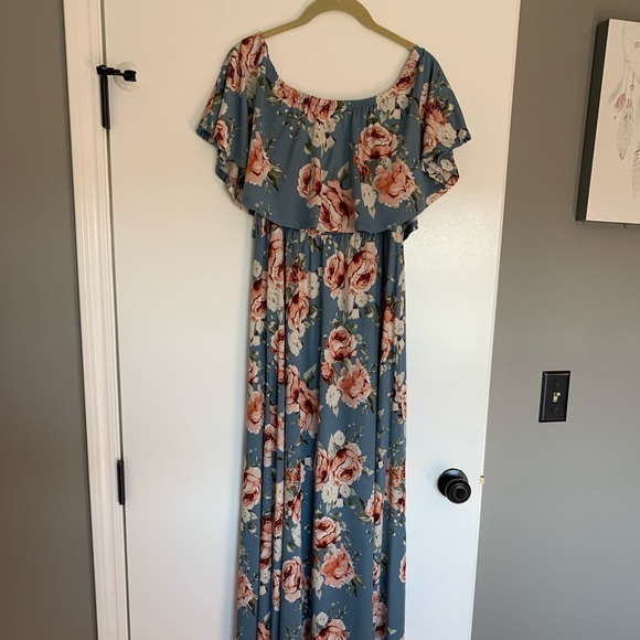 Hello Miz Maternity Dress - Picture 2 of 5